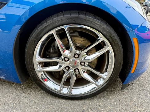 Used 2014 Chevrolet Corvette Stingray Convertible w/ 3LT Preferred Equipment Group RWD image 11