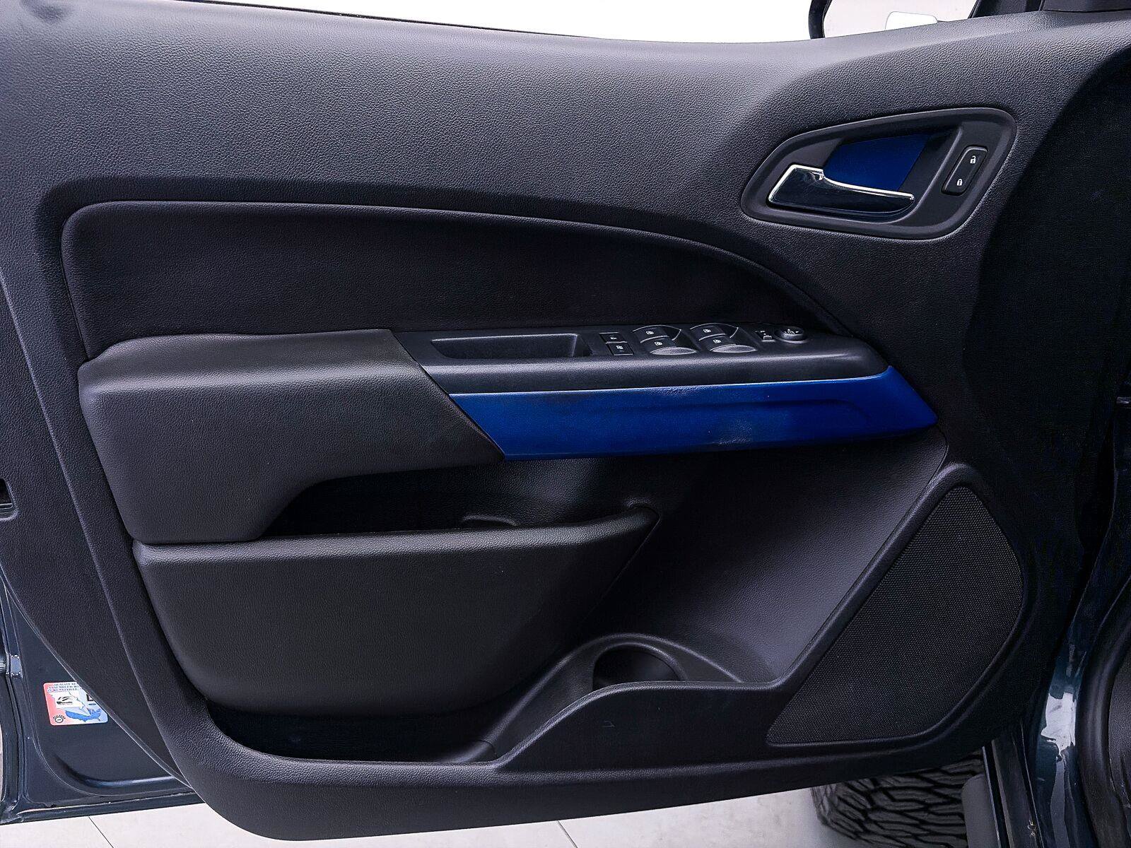 Used 2020 Chevrolet Colorado LT AWD/4WD image 15