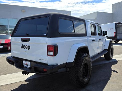 Certified 2025 Jeep Gladiator Sport AWD/4WD image 5