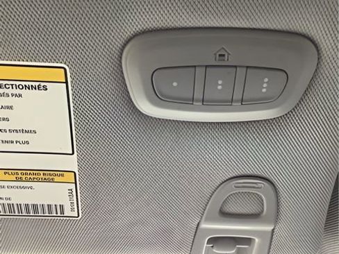 Certified 2022 Jeep Compass Latitude w/ Sun and Sound Group image 27