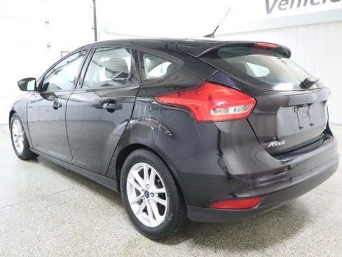 Used 2016 Ford Focus SE image 3