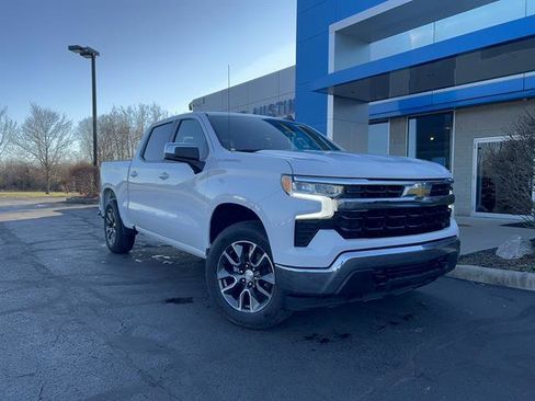 Used 2022 Chevrolet Silverado 1500 LT image 1