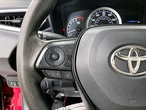 Used 2021 Toyota Corolla LE FWD image 20
