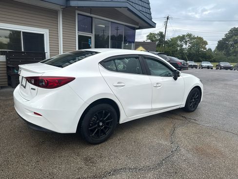 Used 2015 MAZDA MAZDA3 i Touring image 6