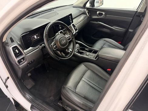 Used 2021 Kia Sorento S w/ Panoramic Sunroof Package image 22