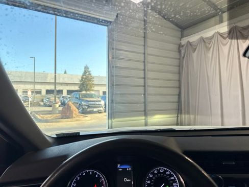 Used 2020 Toyota Camry LE FWD image 23