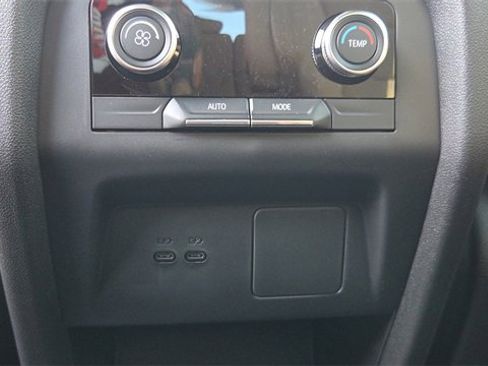 New 2026 Buick Enclave Preferred w/ LPO, Floor Liner Package image 18