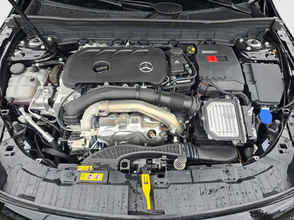 New 2026 Mercedes-Benz GLB 250 4MATIC image 10
