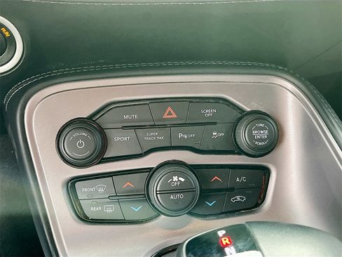 Used 2023 Dodge Challenger R/T w/ Plus Package image 16