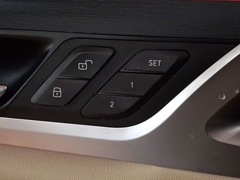 Used 2024 BMW X4 xDrive30i w/ Premium Package image 24