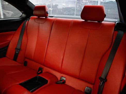 Used 2016 BMW M235i Coupe image 14