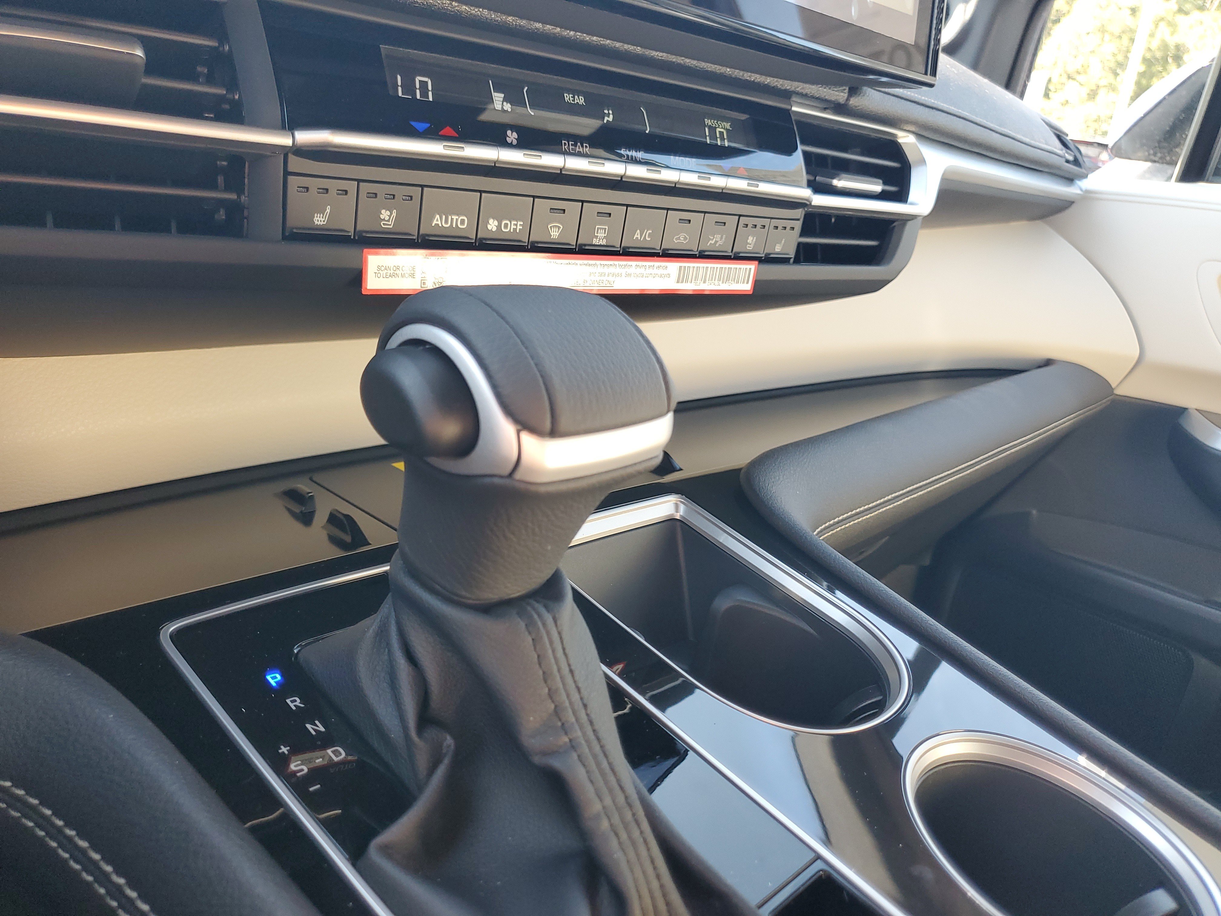 New 2026 Toyota Sienna Platinum AWD/4WD image 35