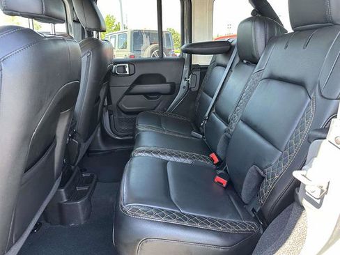 Used 2023 Jeep Wrangler Unlimited Sahara AWD/4WD image 12