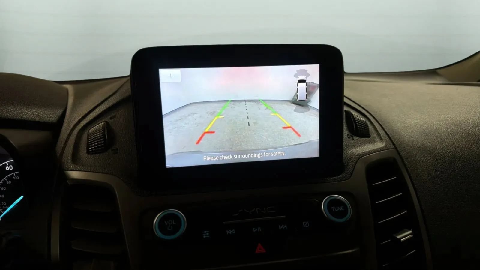 Used 2019 Ford Transit Connect XLT FWD image 14