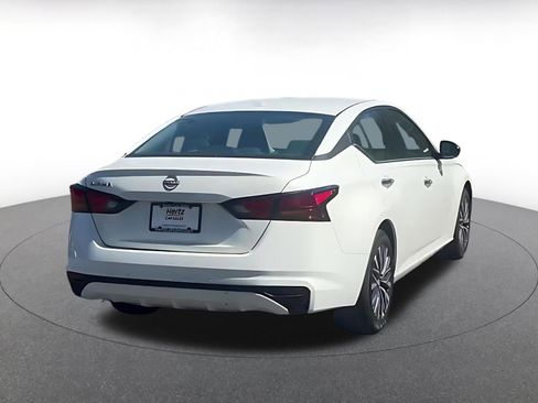 Used 2025 Nissan Altima 2.5 SV image 14