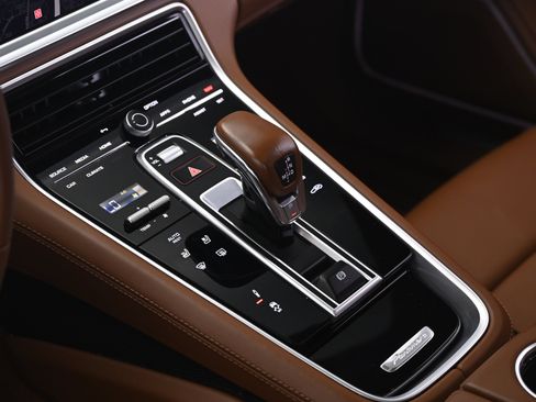 Certified 2023 Porsche Panamera 4S AWD/4WD image 34