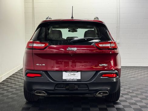 Used 2017 Jeep Cherokee Latitude w/ Comfort/Convenience Group AWD/4WD image 6