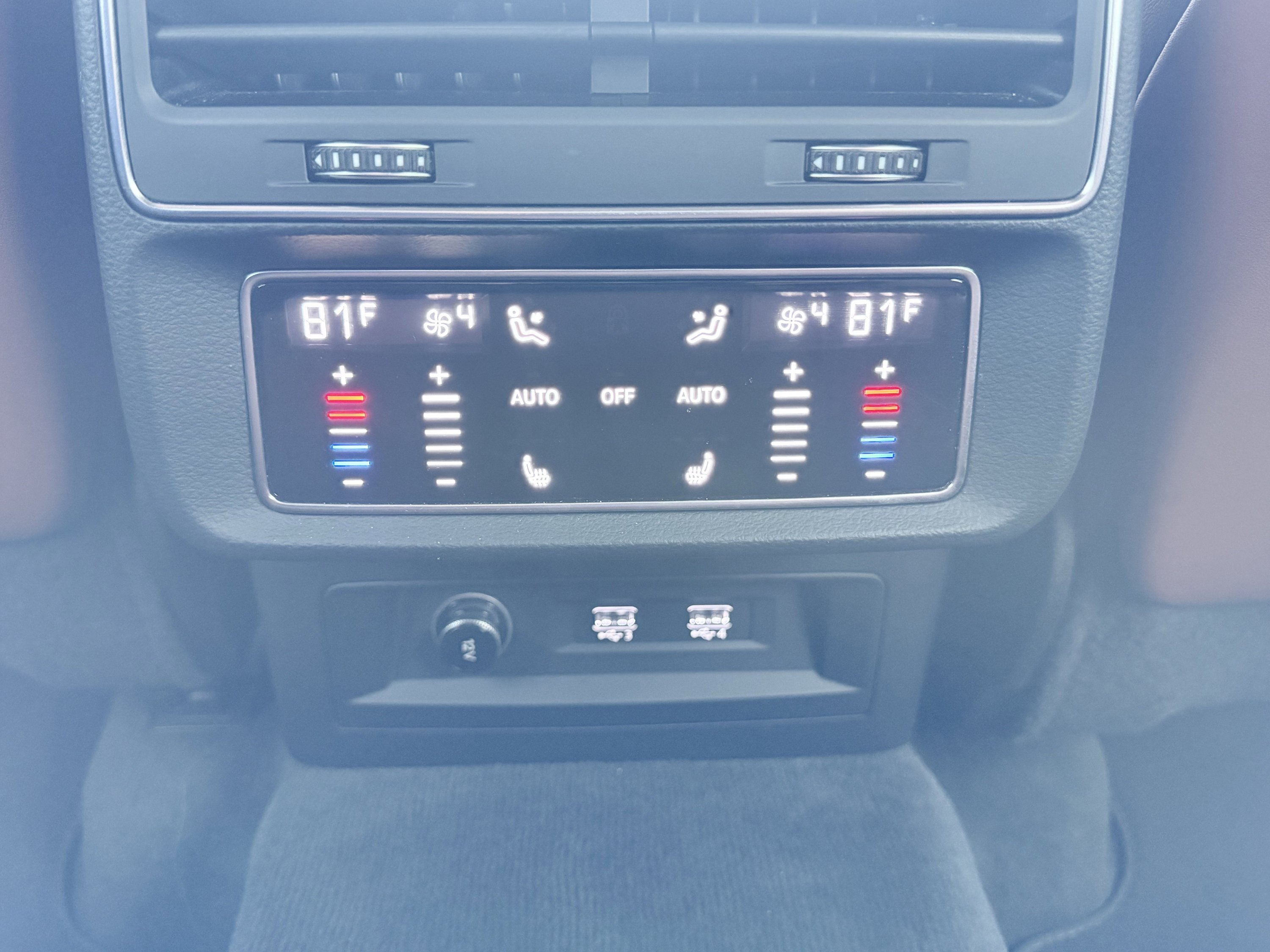 Used 2019 Audi Q8 Premium Plus w/ Premium Plus AWD/4WD image 53