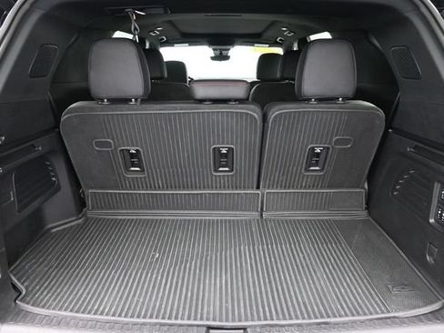 Used 2024 Chevrolet Traverse RS w/ LPO, Floor Liner Package AWD/4WD image 29