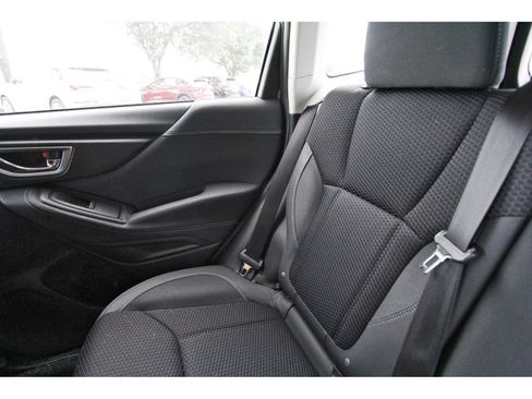 Used 2024 Subaru Forester Premium AWD/4WD image 11