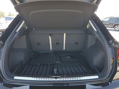 Used 2024 Audi Q3 2.0T Premium Plus image 10