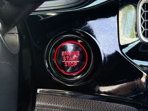 Used 2025 Honda Civic Sport image 25