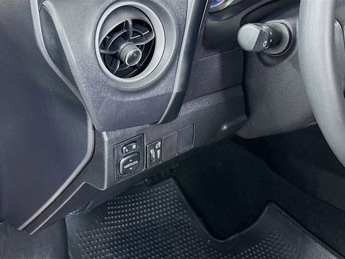 Certified 2018 Toyota Corolla SE image 10