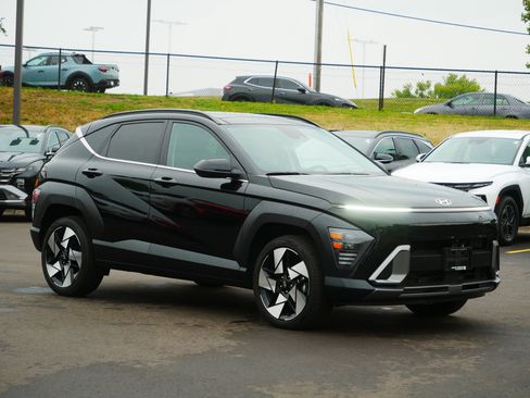 Used 2024 Hyundai Kona Limited AWD/4WD image 4