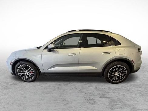 Used 2025 Porsche Macan 4S Electric AWD/4WD image 2