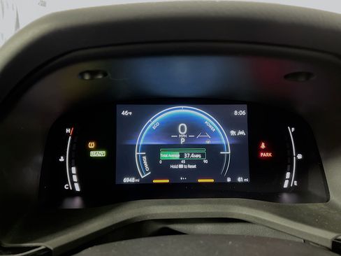 Used 2025 Toyota Camry SE image 21