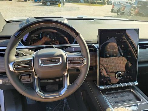 New 2025 GMC Sierra EV Denali image 12