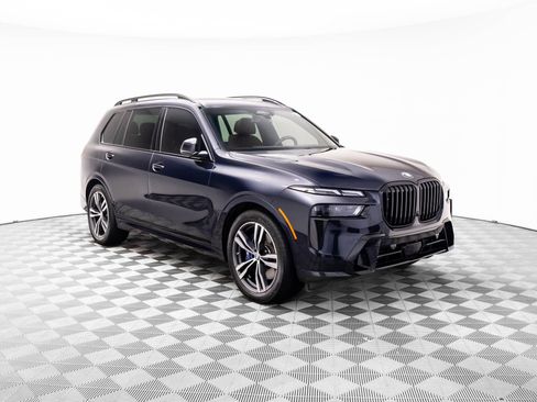 Certified 2024 BMW X7 xDrive40i w/ Executive Package image 7