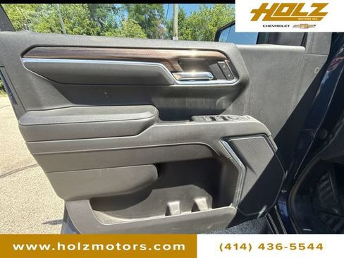 Certified 2022 Chevrolet Silverado 1500 RST AWD/4WD image 21