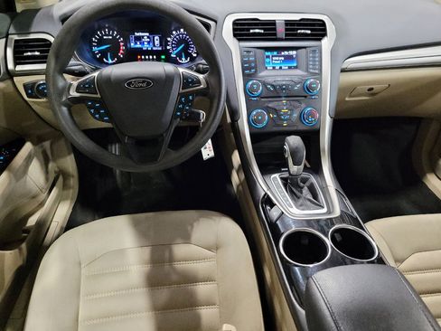 Used 2014 Ford Fusion SE FWD image 22