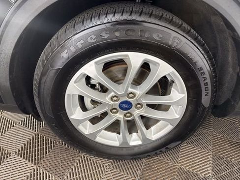 Used 2020 Ford Escape SE FWD image 28
