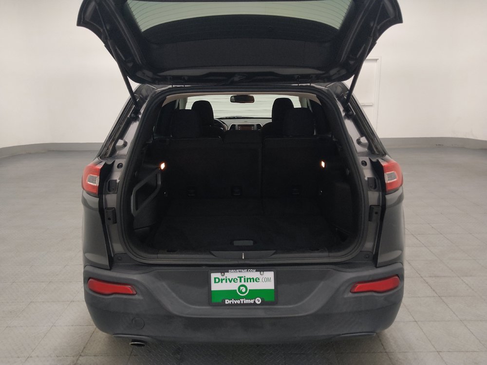 Used 2015 Jeep Cherokee Latitude AWD/4WD image 29