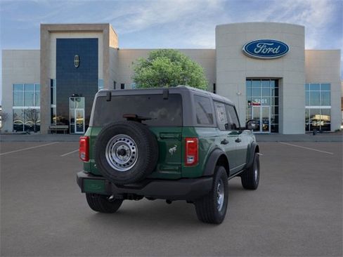 New 2025 Ford Bronco 4-Door image 8