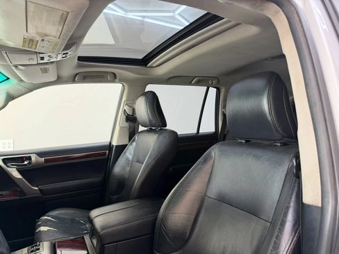 Used 2011 Lexus GX 460 w/ Convenience Pkg AWD/4WD image 20