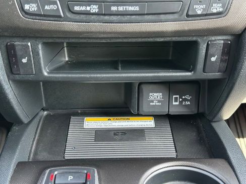 Used 2022 Honda Passport TrailSport image 17