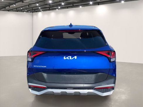 Certified 2023 Kia Sportage EX FWD image 7