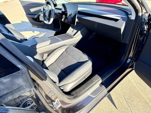 Used 2025 Tesla Model 3 RWD image 30