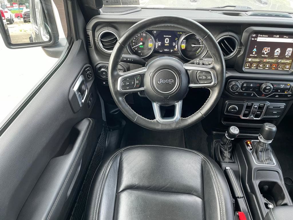 Used 2023 Jeep Wrangler Unlimited Sahara w/ Cold Weather Group AWD/4WD image 16