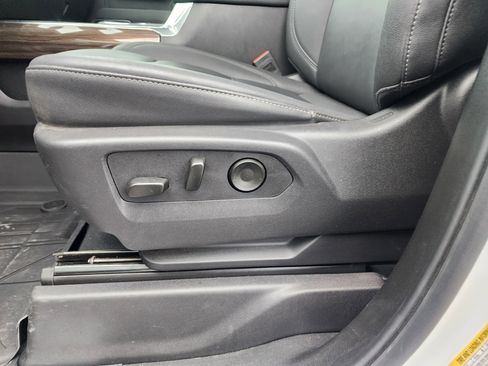 Used 2025 Chevrolet Silverado 2500 LT w/ Trail Boss Package image 25