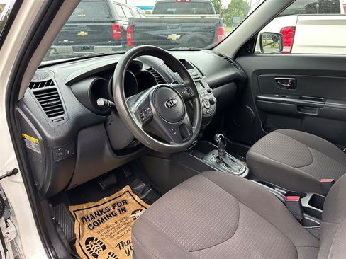 Used 2013 Kia Soul image 14