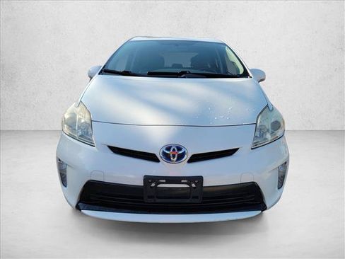 Used 2015 Toyota Prius Persona Series FWD image 2