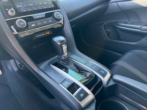 Used 2020 Honda Civic Sport image 13