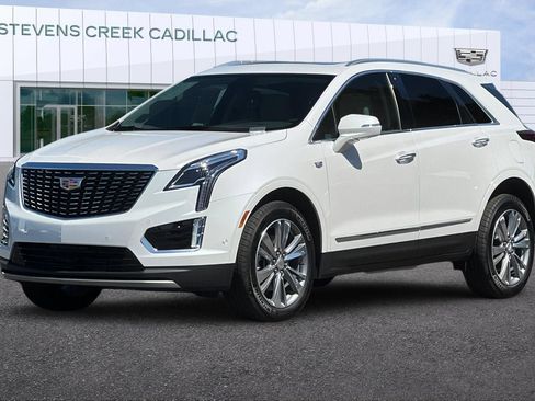 Used 2026 Cadillac XT5 Premium Luxury w/ LPO, Floor Liner Package FWD image 7