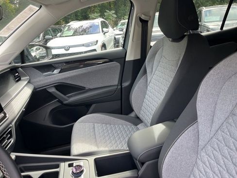 New 2025 Volkswagen Tiguan S image 10