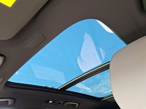 New 2026 Volvo XC60 B5 Plus w/ Protection Package Premier image 9