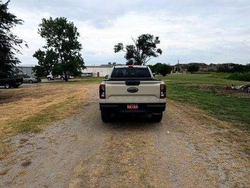 Used 2025 Ford Ranger XLT AWD/4WD image 6